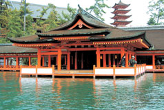 이쓰쿠시마 신사(嚴島神社)